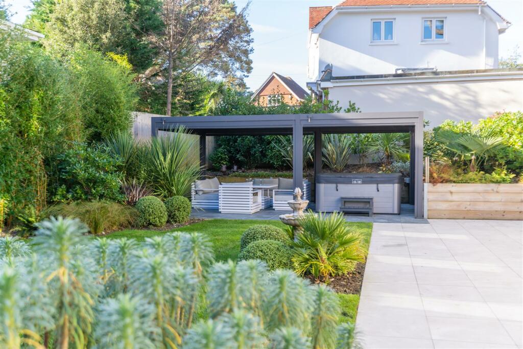 Additional image 4 of Lilliput Road, Lilliput