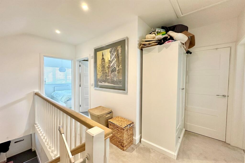 Additional image 9 of Upton