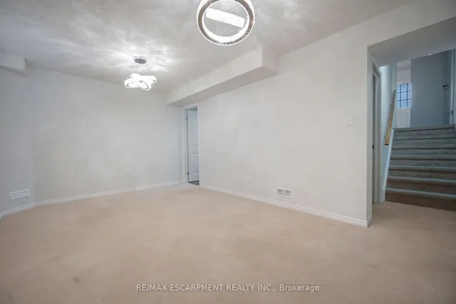 Additional image 6 of 284 Sophia Cres