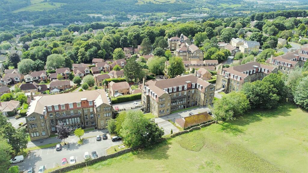 Additional image 18 of Lady Park Avenue, Bingley