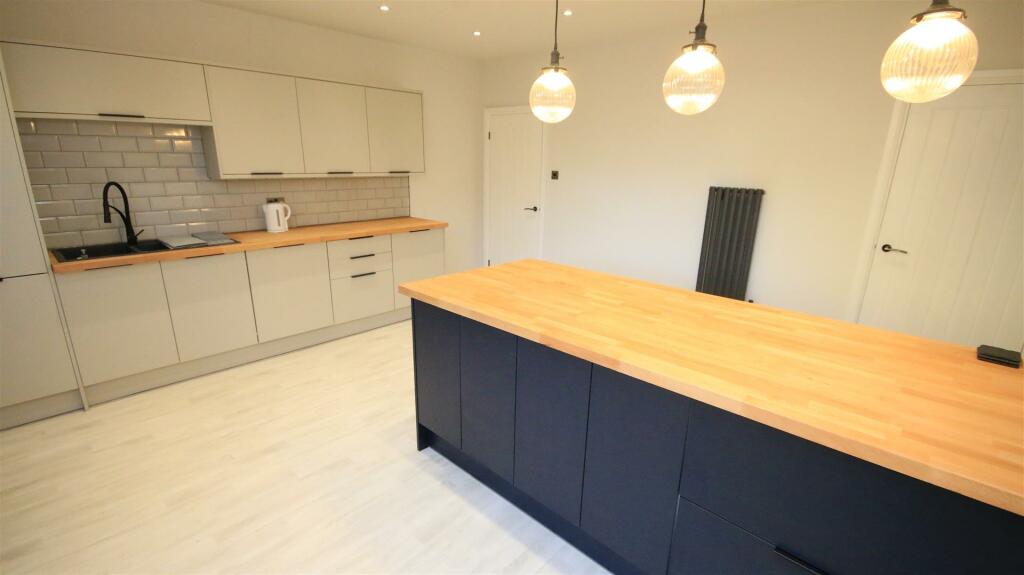 Additional image 4 of Oakleigh Road, Clayton, Bradford