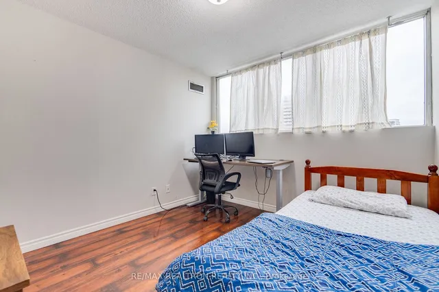 Additional image 27 of 3695 Kaneff Cres Unit 703