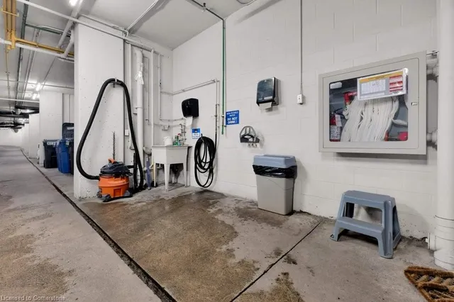 Additional image 35 of 2 Lancaster St Unit 402