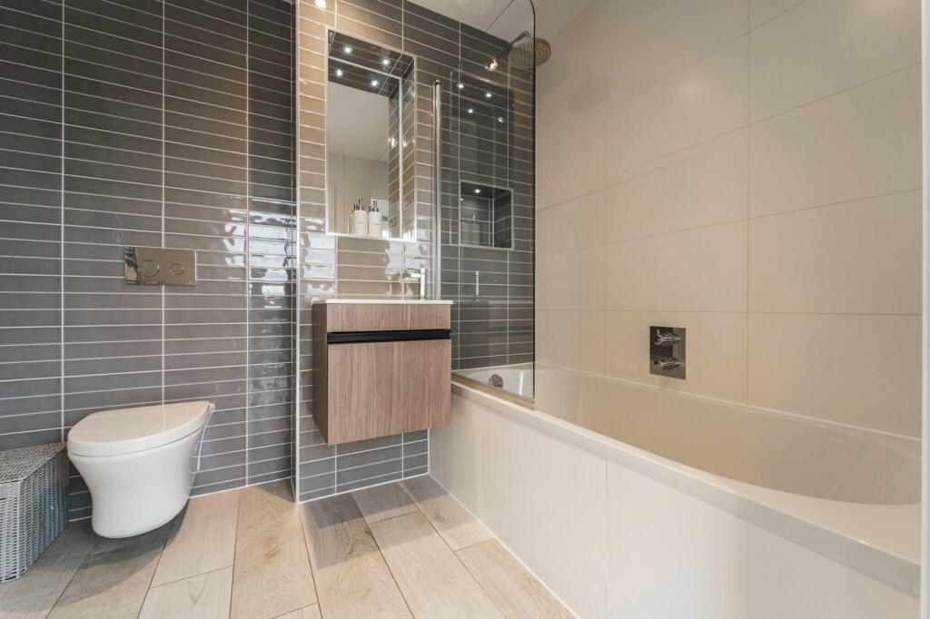 Additional image 7 of Park Road, Poole, BH15 2FY