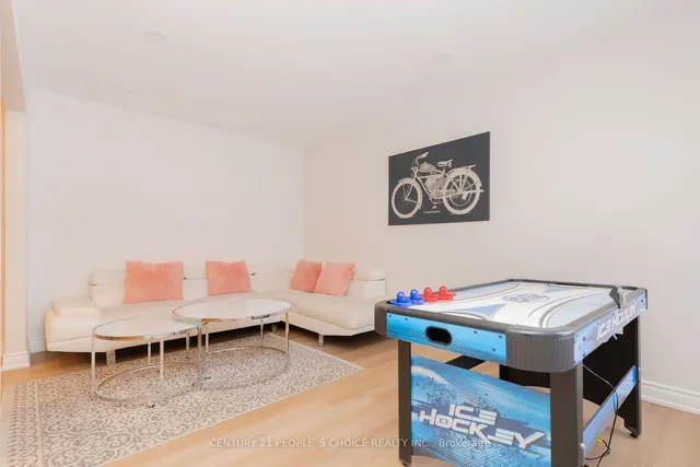 Additional image 6 of 362 Kingsbridge Garden Circ