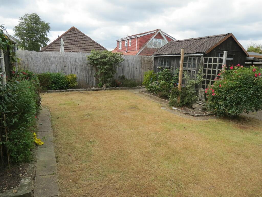 Additional image 21 of 6 bedroom Detached House in Wallisdown