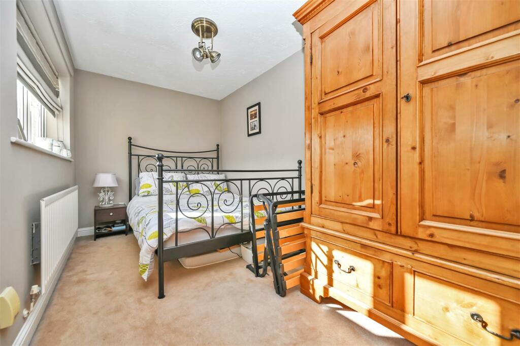 Additional image 11 of Overland Crescent, Apperley Bridge