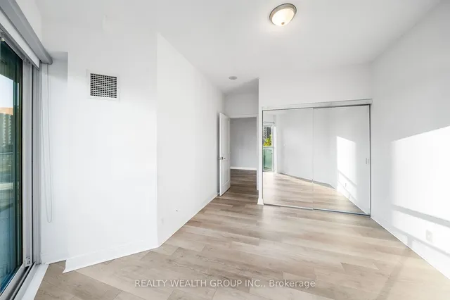 Additional image 19 of 60 absolute Ave Unit 302