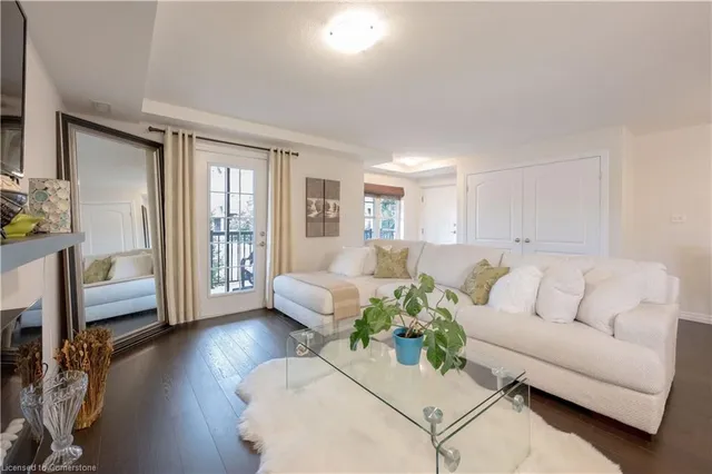 Additional image 16 of 255 Maitland St Unit 2C