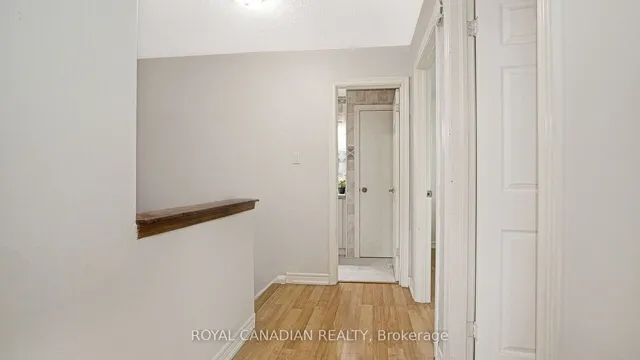 Additional image 18 of 18 Wabash Crt