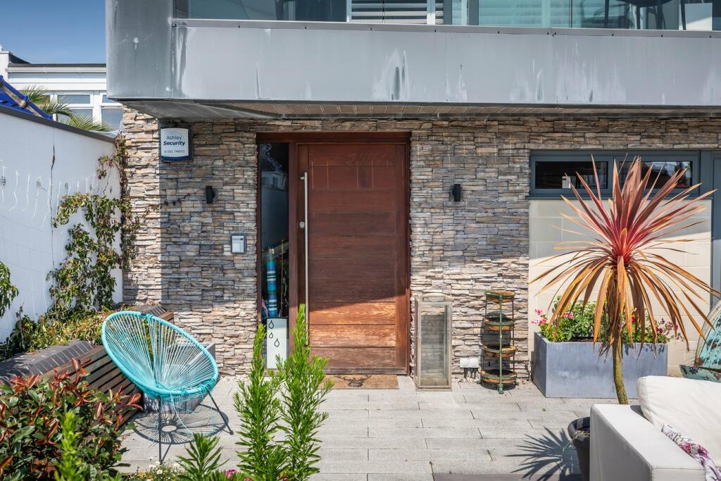 Additional image 46 of The Horseshoe, Sandbanks, Poole, BH13