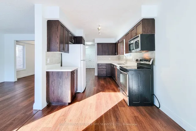 Additional image 12 of 381 Parkvale Dr