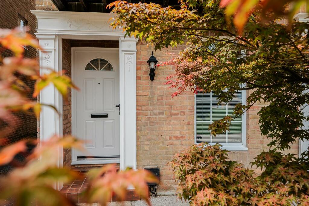 Holly Lodge, Lindsay Road