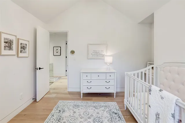 Additional image 25 of 2107 Courtland Cres