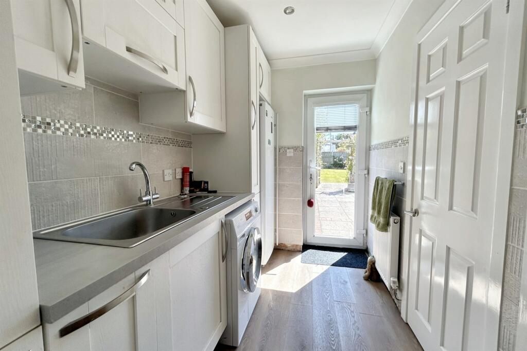 Additional image 10 of Bearwood