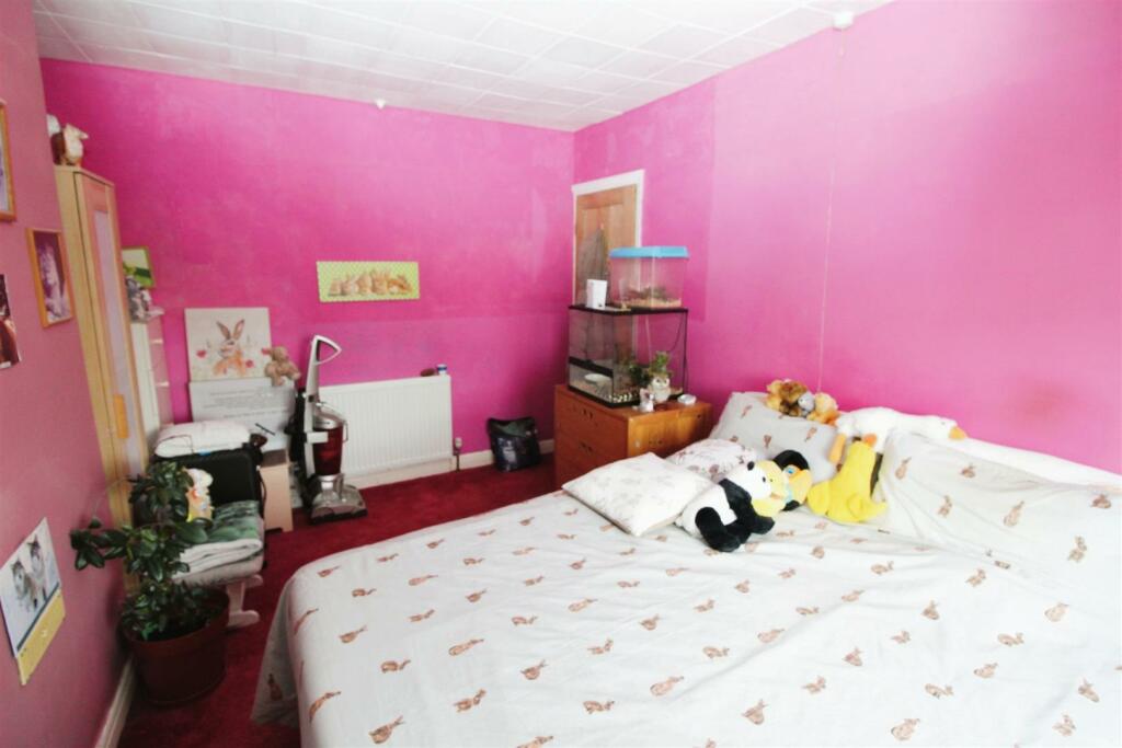 Additional image 8 of Draughton Grove, Bradford, BD5 9QH