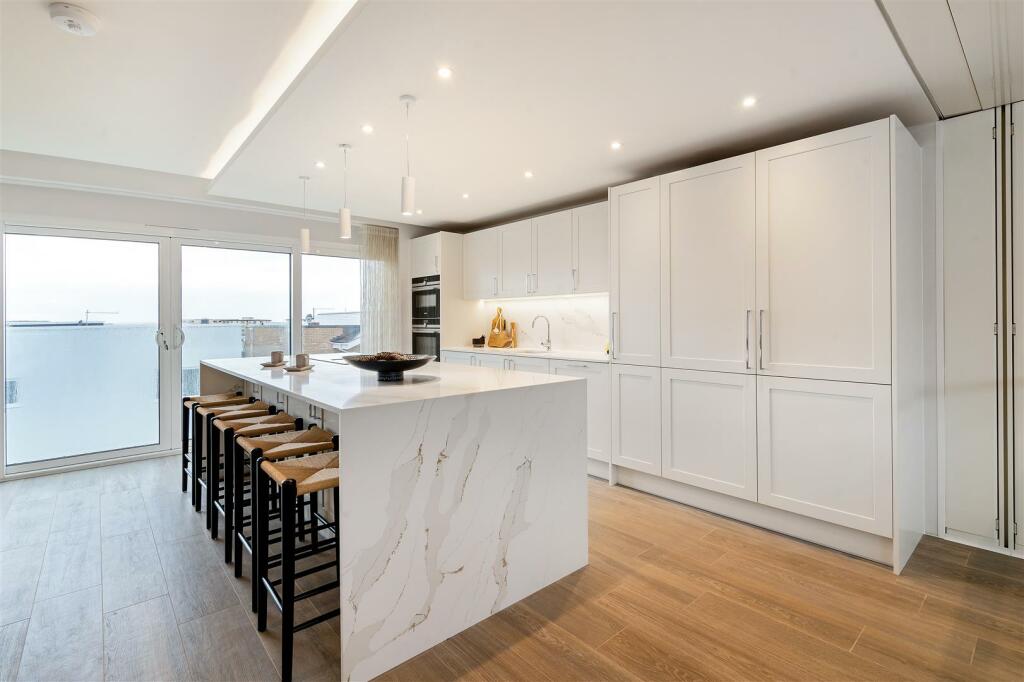 Additional image 6 of Sandbanks Road, Lilliput