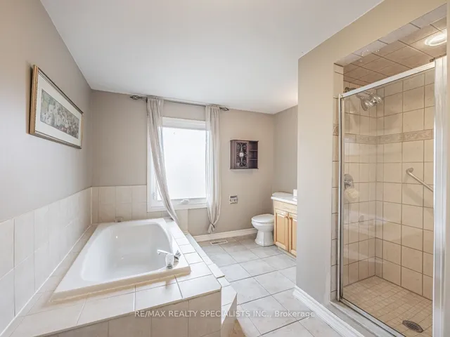 Additional image 21 of 245 Kingsbridge Gdns