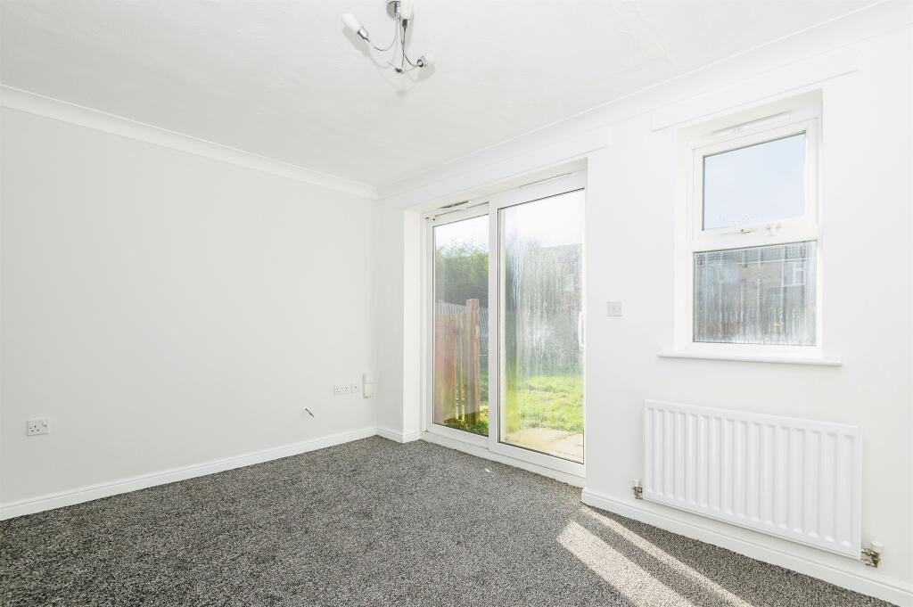 Additional image 2 of Churn Drive, Bradford