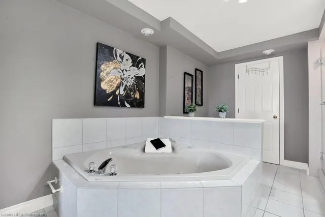 Additional image 23 of 2 Lancaster St Unit 402