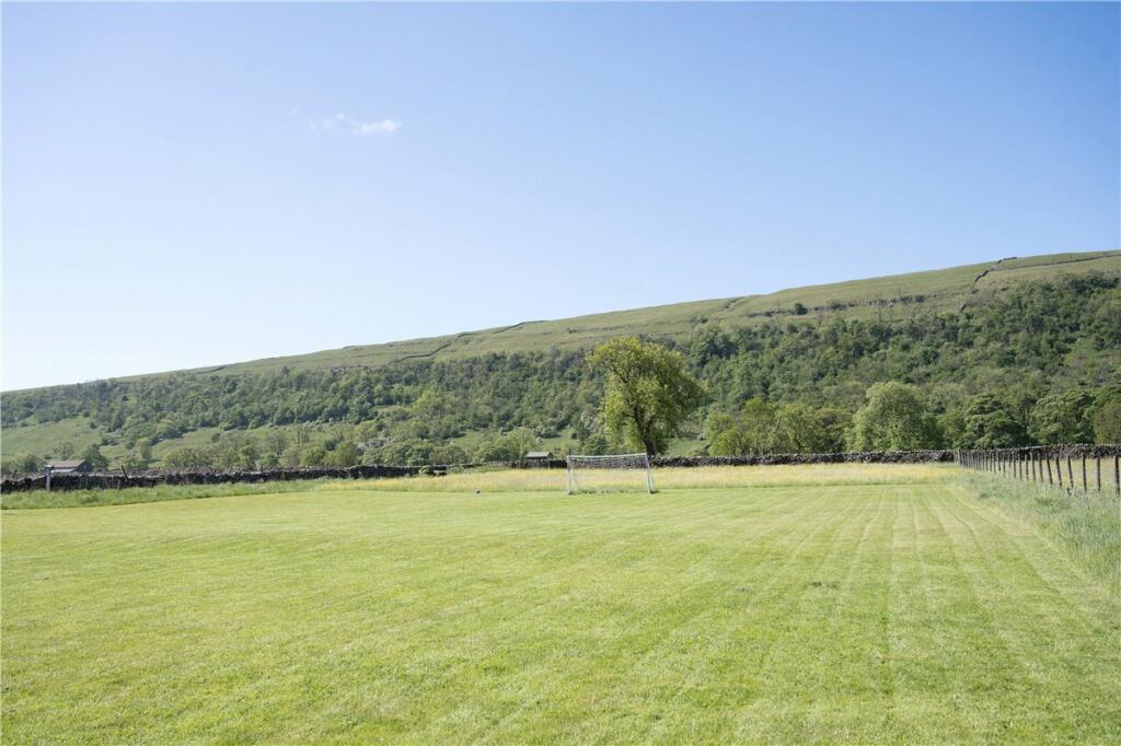 Additional image 28 of Stonelands Farmyard Cottages, and Dubb Croft Barn, Litton, Near Skipton, North Yorkshire, BD23