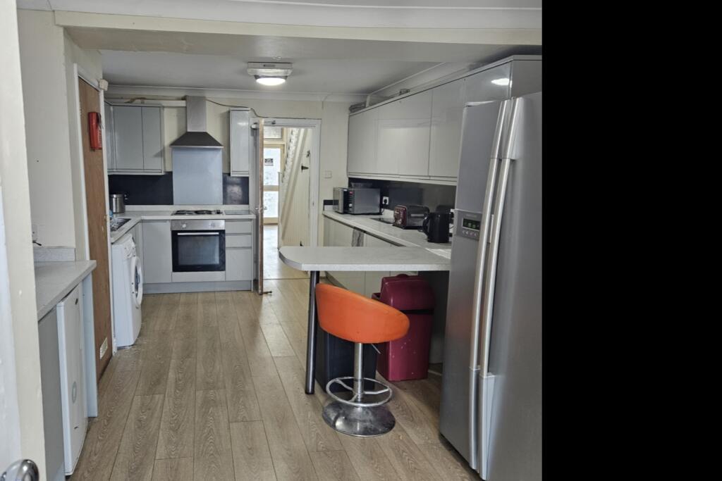 Additional image 8 of Bournemouth Road, Poole, Dorset, BH14