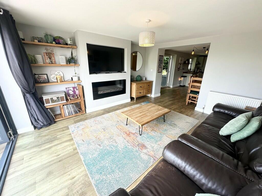 Additional image 41 of Hill Top Road, Hainworth