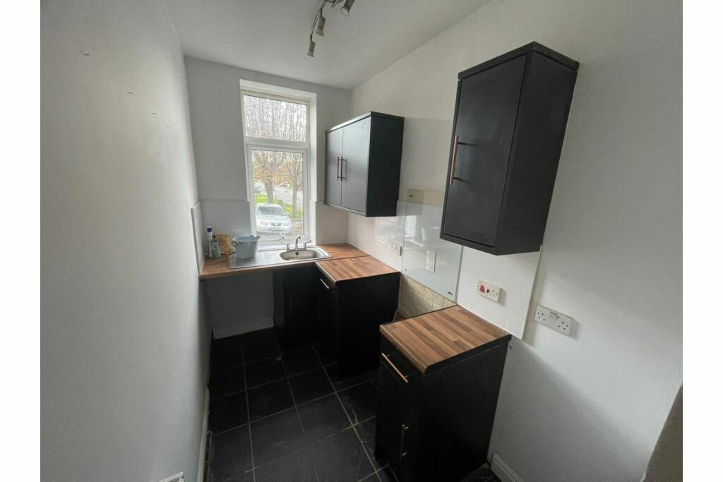 Additional image 9 of North Street, Bradford, BD12