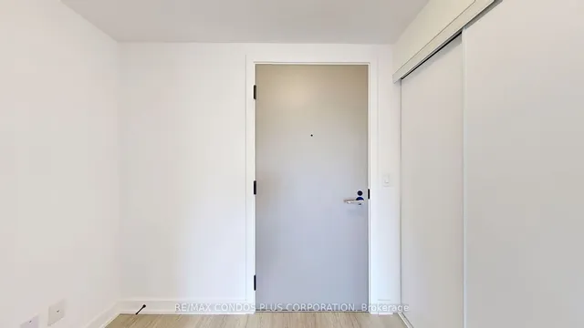 Additional image 20 of 47 Mutual St Unit 906