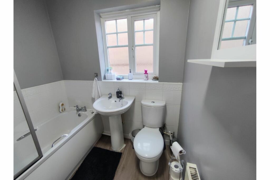 Additional image 8 of Rowantree Drive, Bradford, BD10