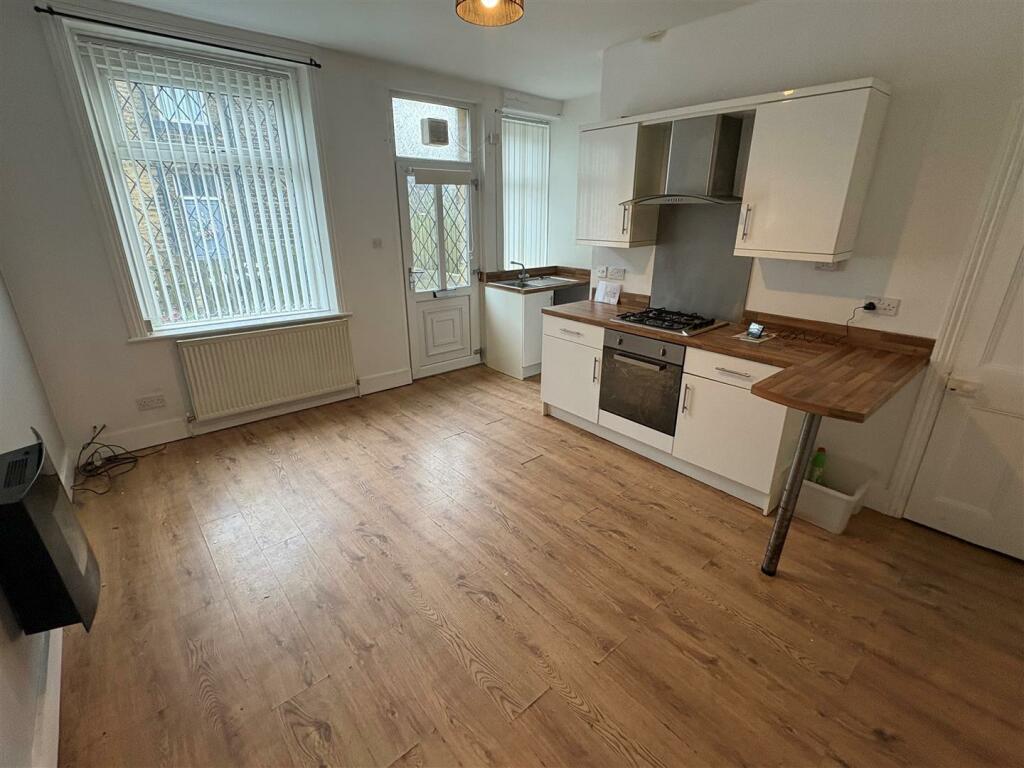 Additional image 5 of Crossley Street, Queensbury, Bradford