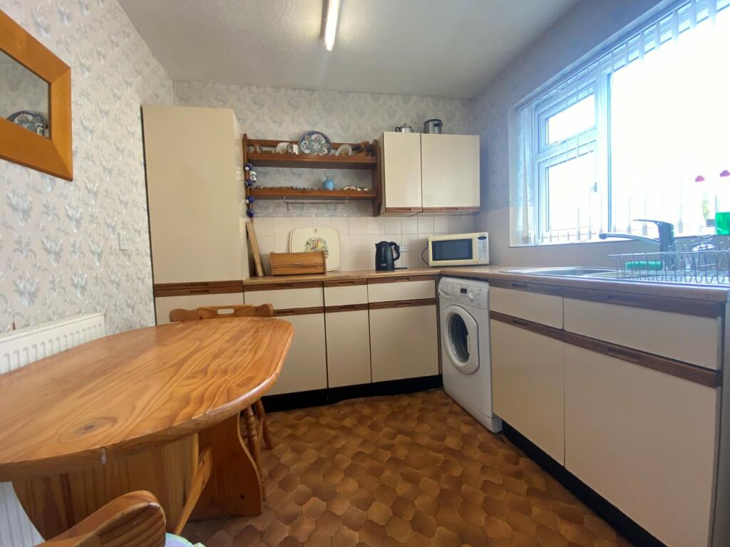 Additional image 4 of Fairway Drive, Bradford, BD7