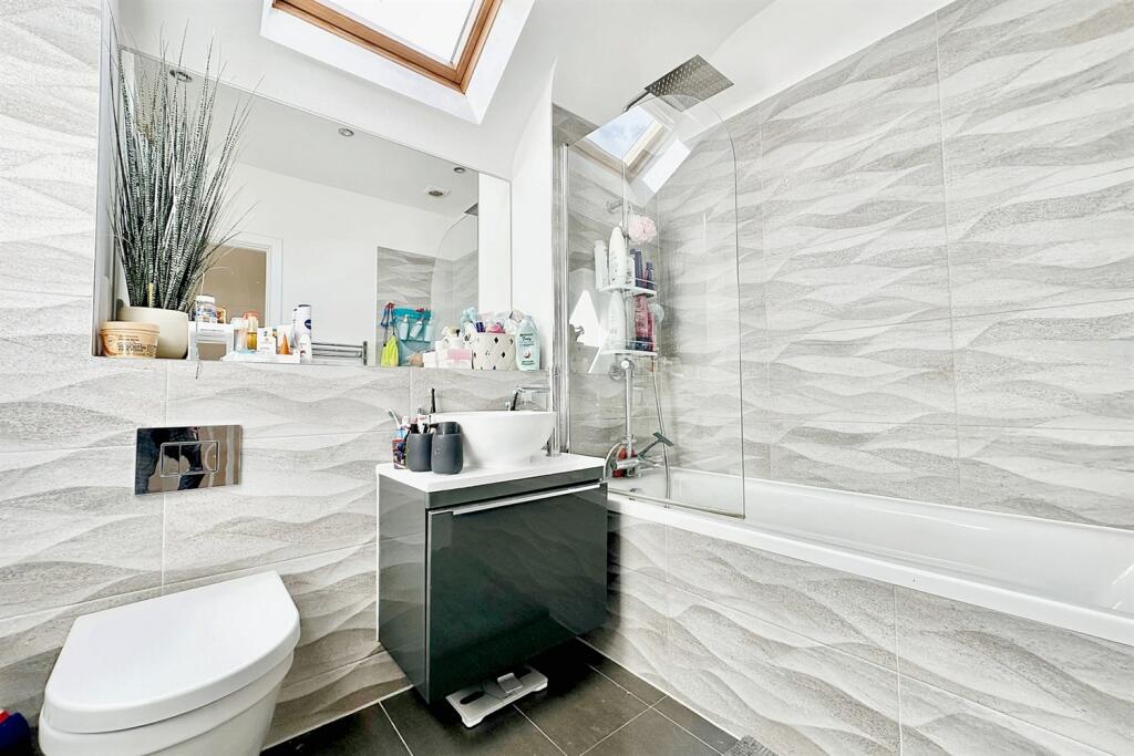 Additional image 14 of Upton