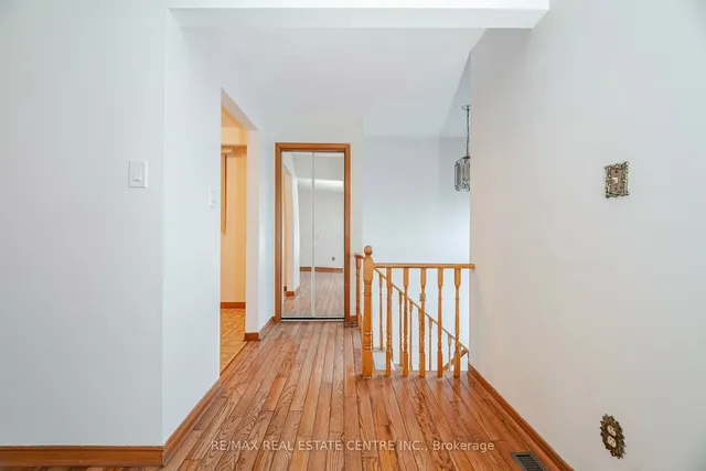 Additional image 5 of 1639 Corkstone Gl