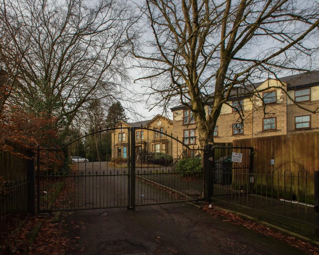 Additional image 12 of Peregrine Way, Bradford, BD6