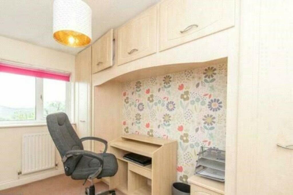 Additional image 8 of Hopefield Way, Bradford