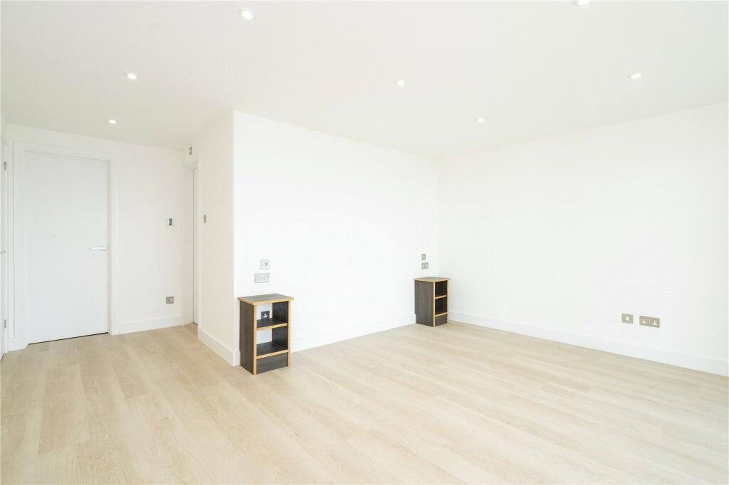 Additional image 10 of Cliff Drive, Canford Cliffs, Poole, BH13