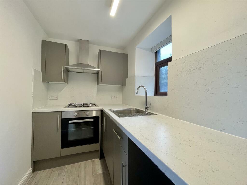 Additional image 18 of Scarlet Heights, Queensbury, Bradford