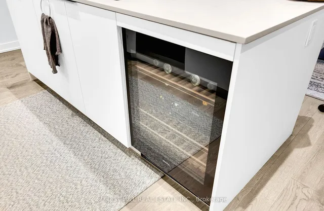 Additional image 25 of 22 Lombard St Unit 203