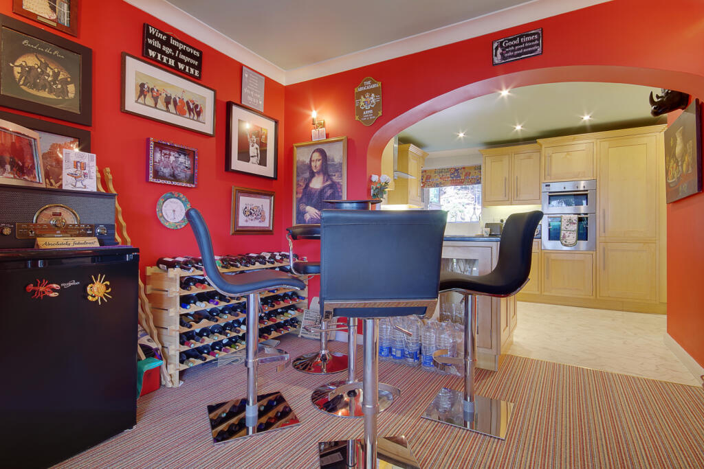 Additional image 5 of Sandbanks Road, Evening Hill, Poole, Dorset, BH14