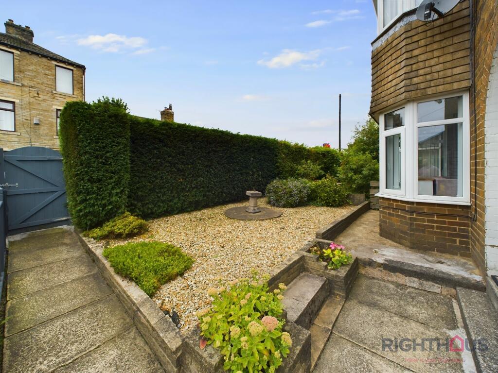 Additional image 21 of Back Lane, Queensbury, BD13