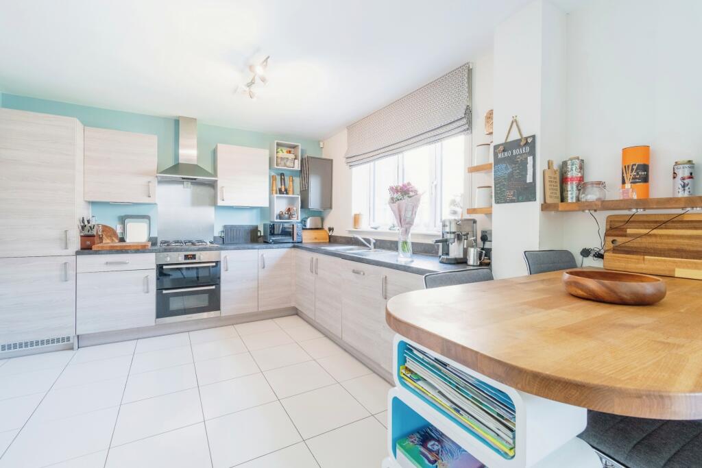 Additional image 4 of Brompton Drive, Bradford, BD10