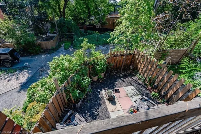 Additional image 13 of 527 Kingston Rd