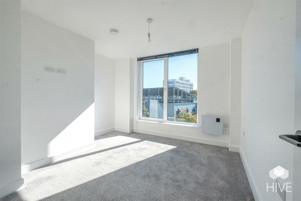 Additional image 12 of The Sloop, Commercial Road, Poole