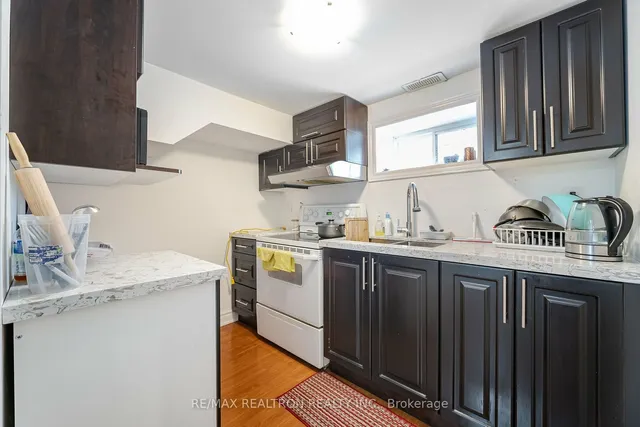 Additional image 32 of 32 Birkdale Rd