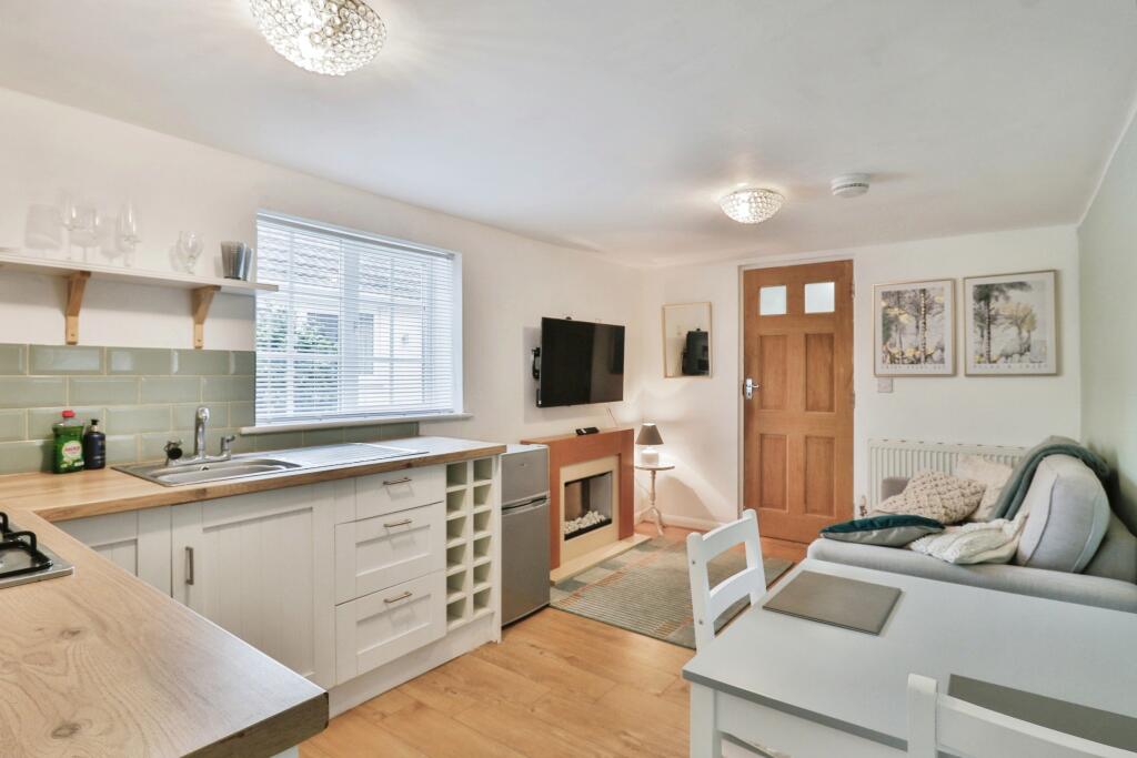 Additional image 10 of Douglas Close, Poole, Dorset, BH16