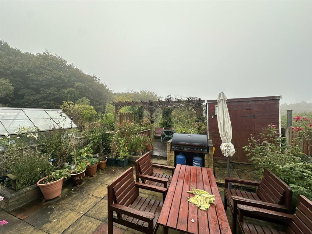 Additional image 3 of Ullswater Drive, Bradford