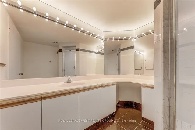 Additional image 33 of 1320 Islington Ave Unit 201