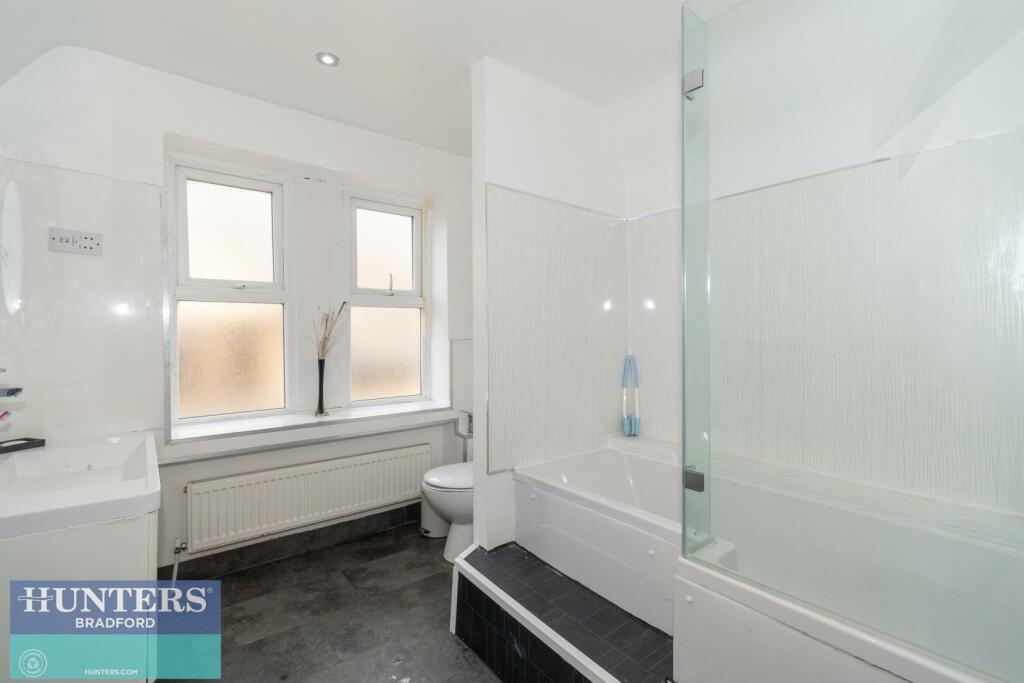 Additional image 28 of REF SR - Woodview Terrace, Bradford, West Yorkshire, BD8 7AH