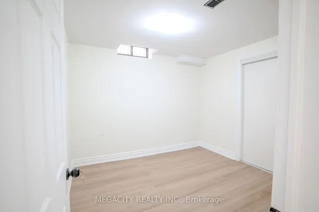 Additional image 11 of 7800 Priory Cres